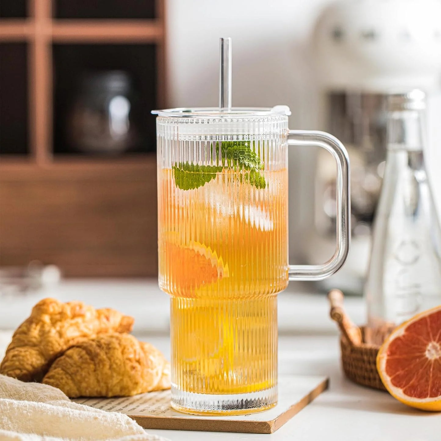 26oz Ribbed Glass Tumbler with Handle & Lid – 5-Pack Large Iced Coffee Cups with Straws, Modern Glass Mug for Cold & Hot Beverages, Aesthetic Travel Cup for Smoothies, Tea, and Juice